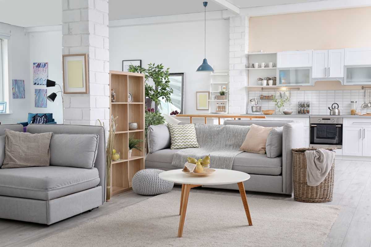 Maximize Comfort and Convenience: How to Design the Perfect Guest Room